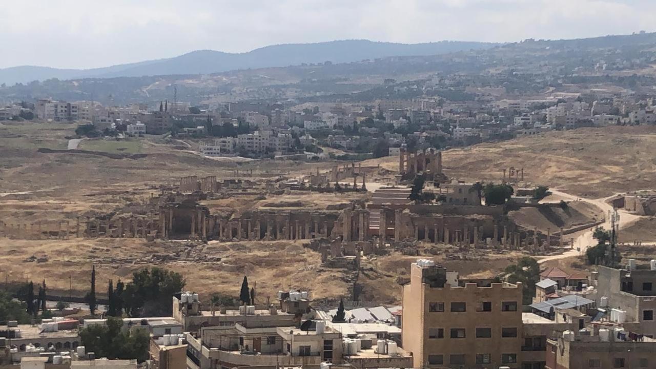 Dream House Hotel Jerash Jarash Bagian luar foto